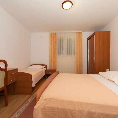 Apartmani Biser Tučepi Екстериор снимка