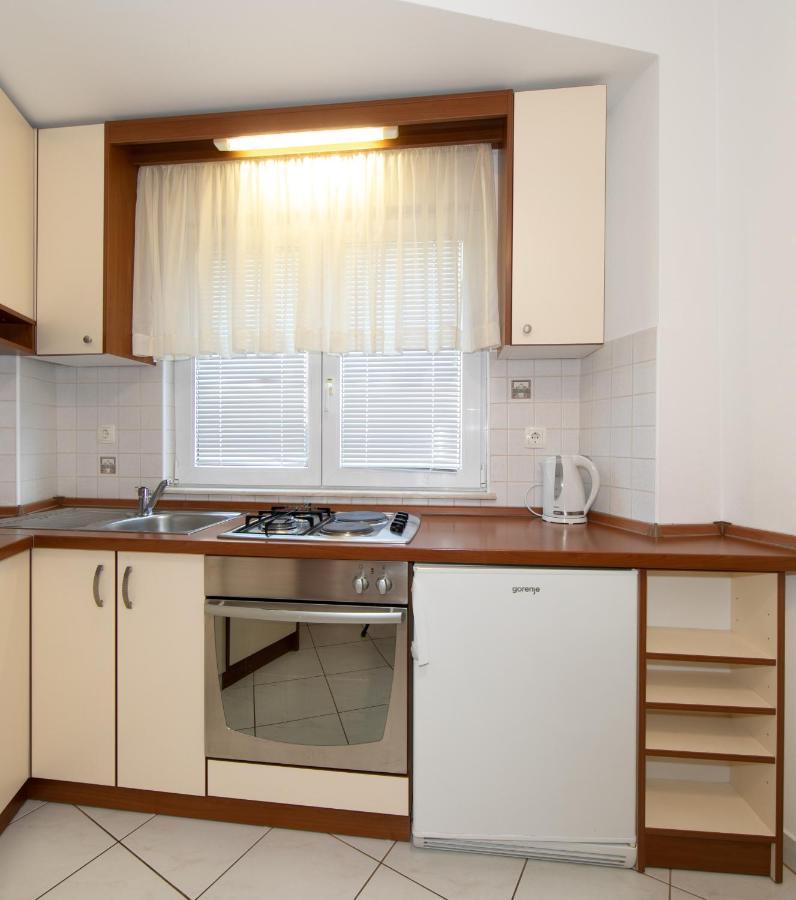 Apartmani Biser Tučepi Екстериор снимка