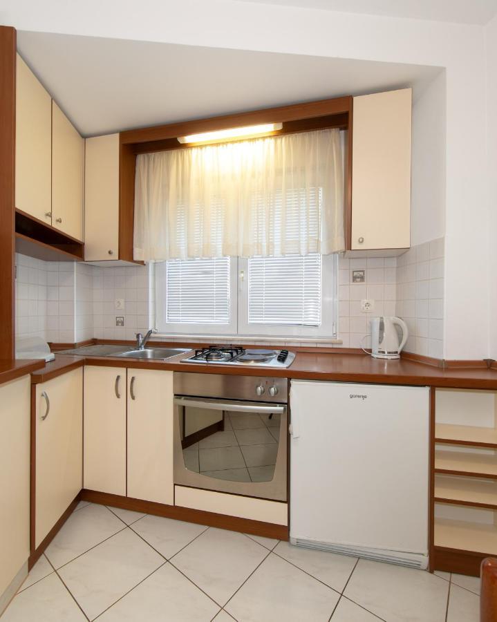 Apartmani Biser Tučepi Екстериор снимка
