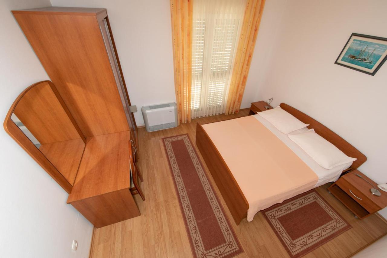 Apartmani Biser Tučepi Екстериор снимка