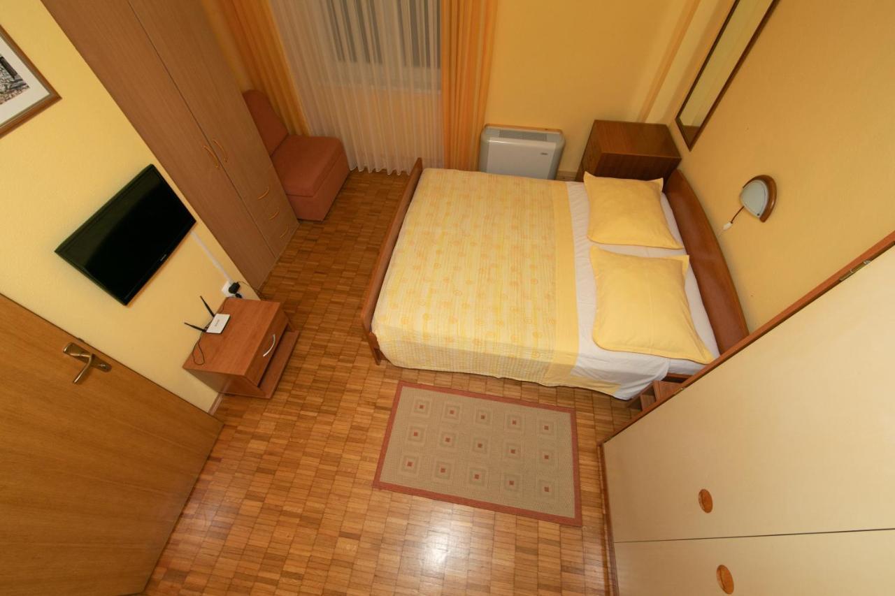 Apartmani Biser Tučepi Екстериор снимка