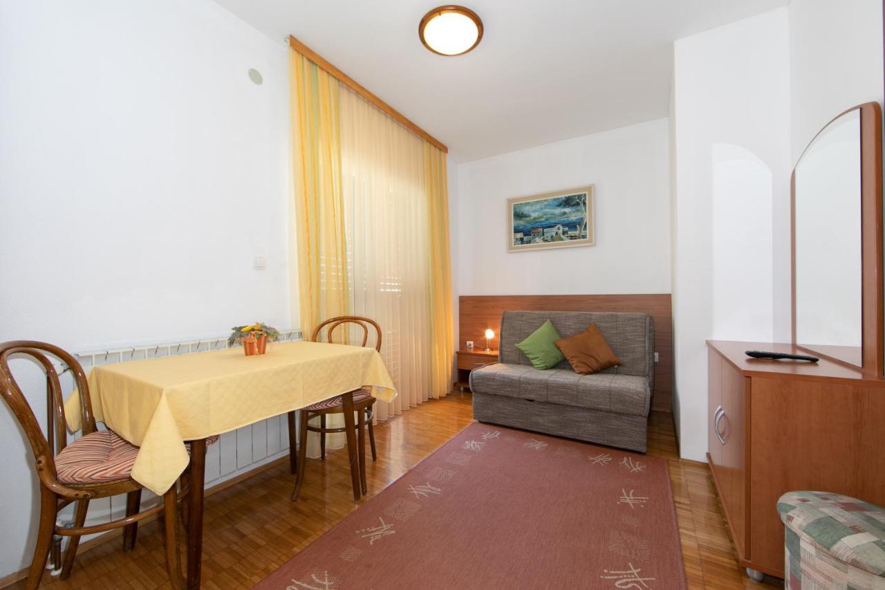 Apartmani Biser Tučepi Екстериор снимка