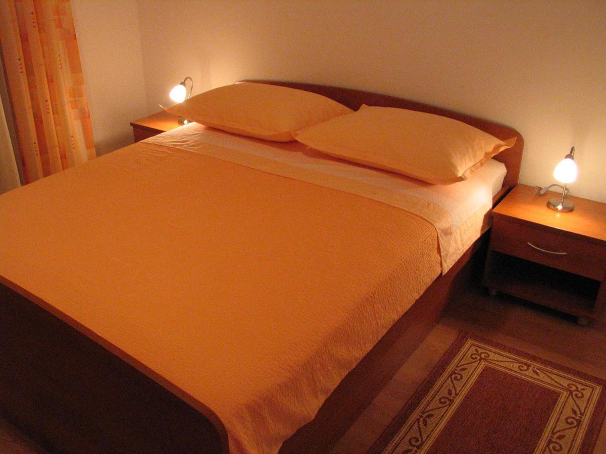 Apartmani Biser Tučepi Екстериор снимка