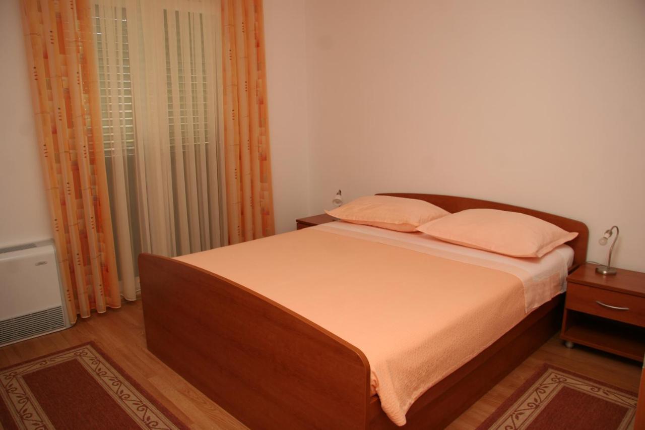 Apartmani Biser Tučepi Екстериор снимка