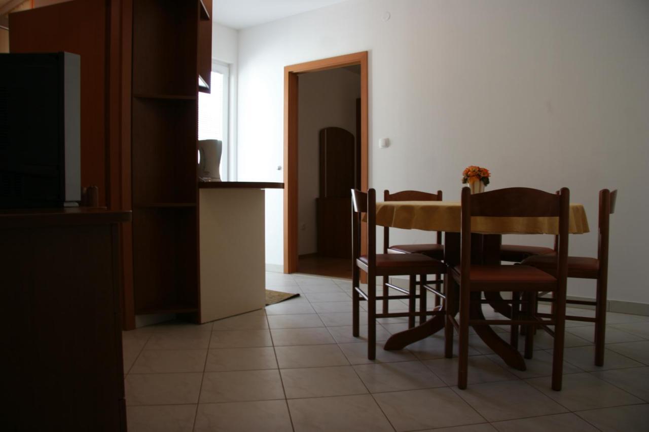 Apartmani Biser Tučepi Екстериор снимка