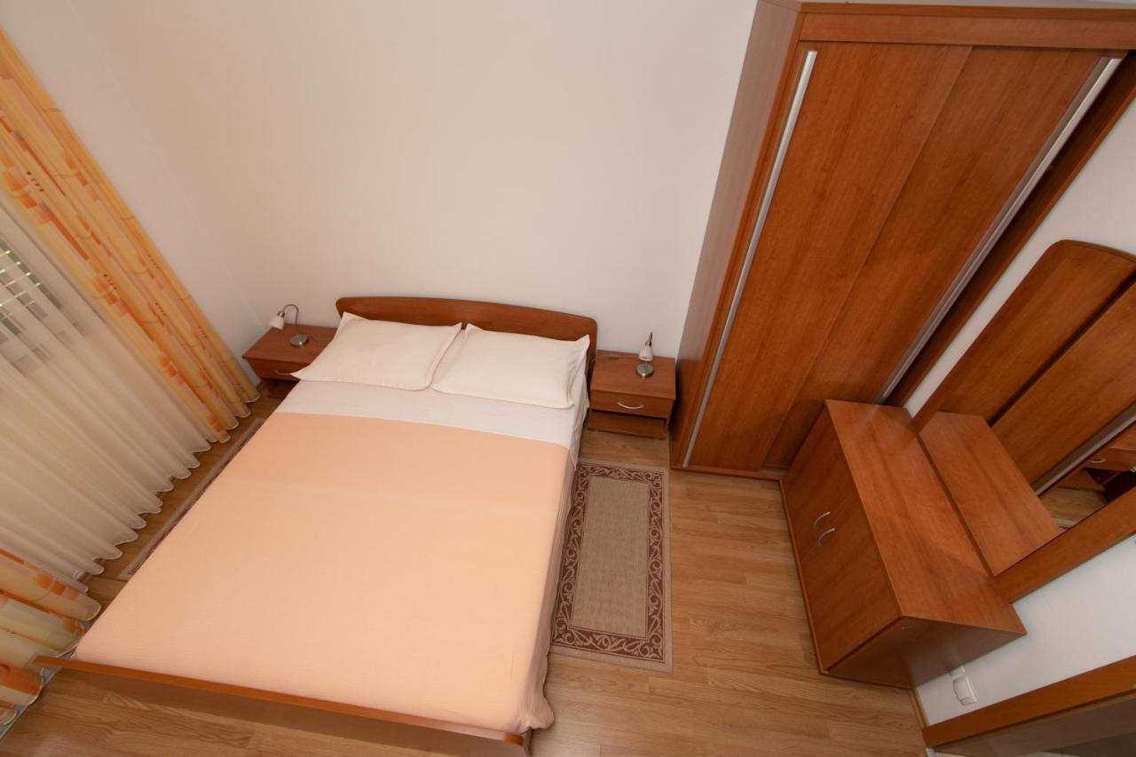 Apartmani Biser Tučepi Стая снимка